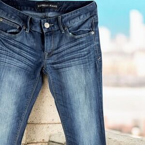 Express Jeans Women 4R Whiskered Stella Low Rise Skinny Blue Denim Travel Street